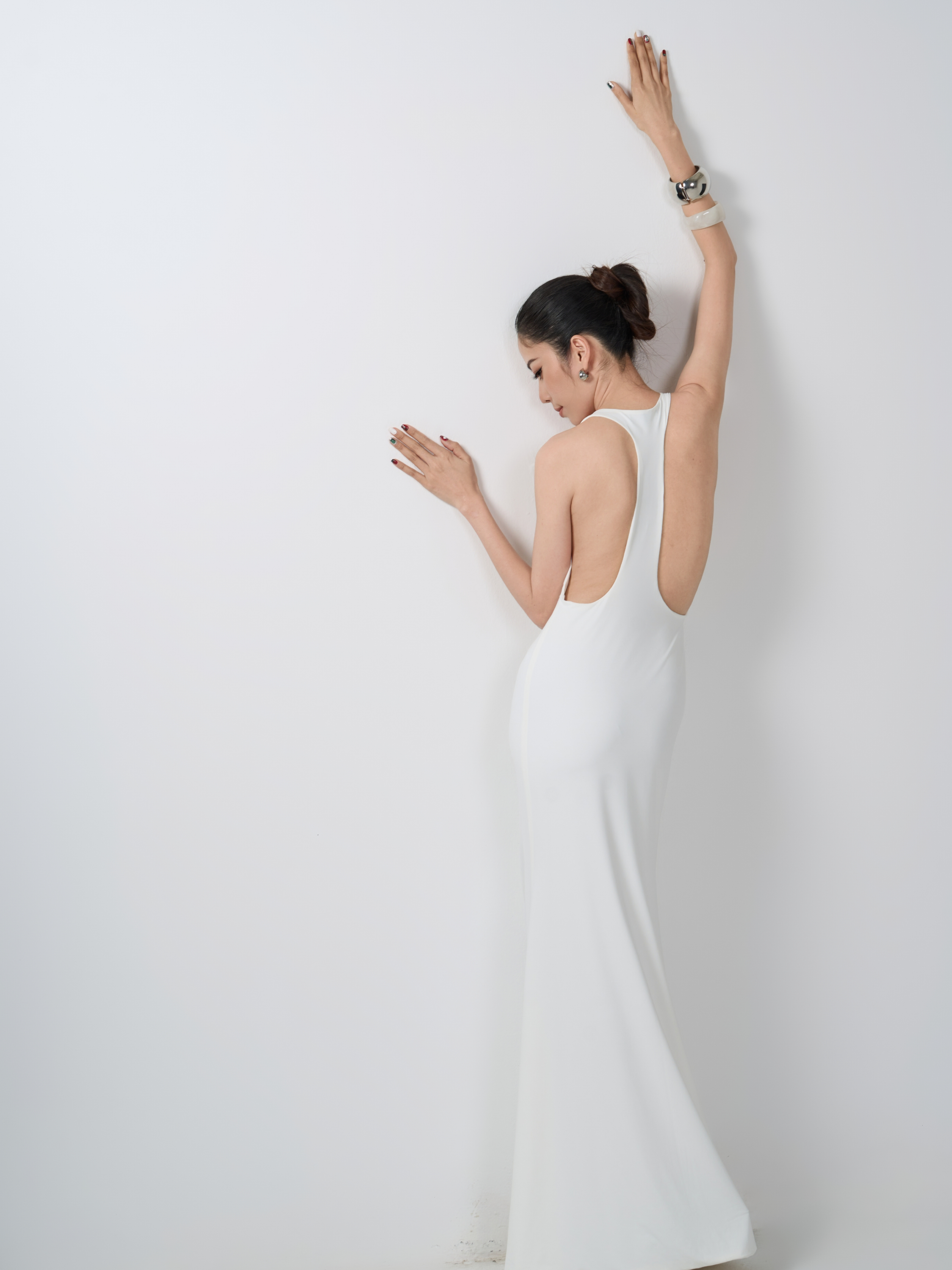 Elara White