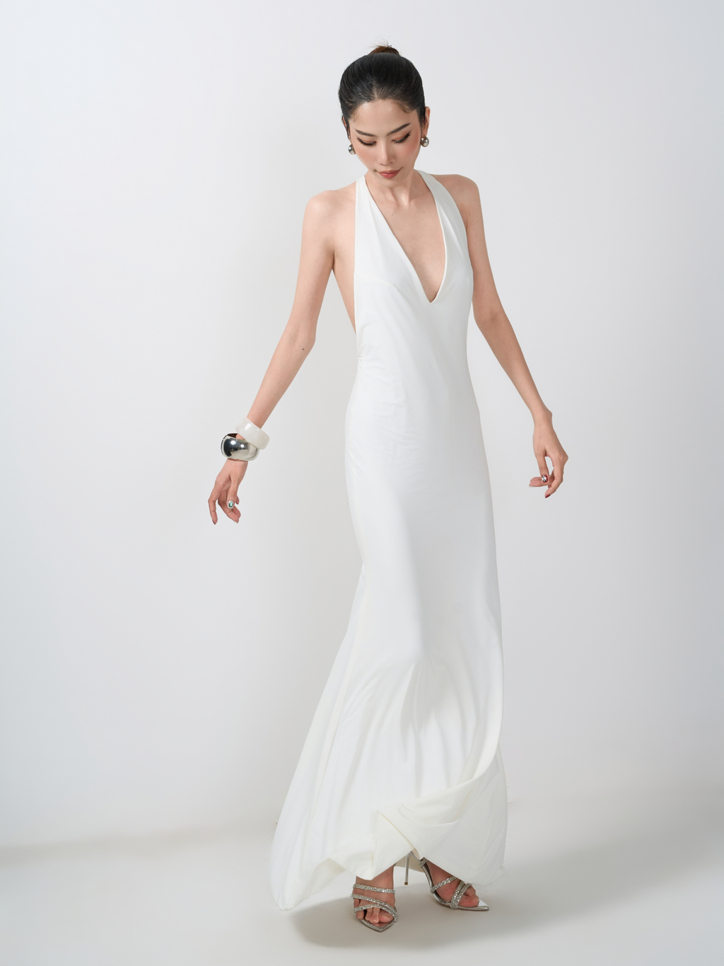 Elara White