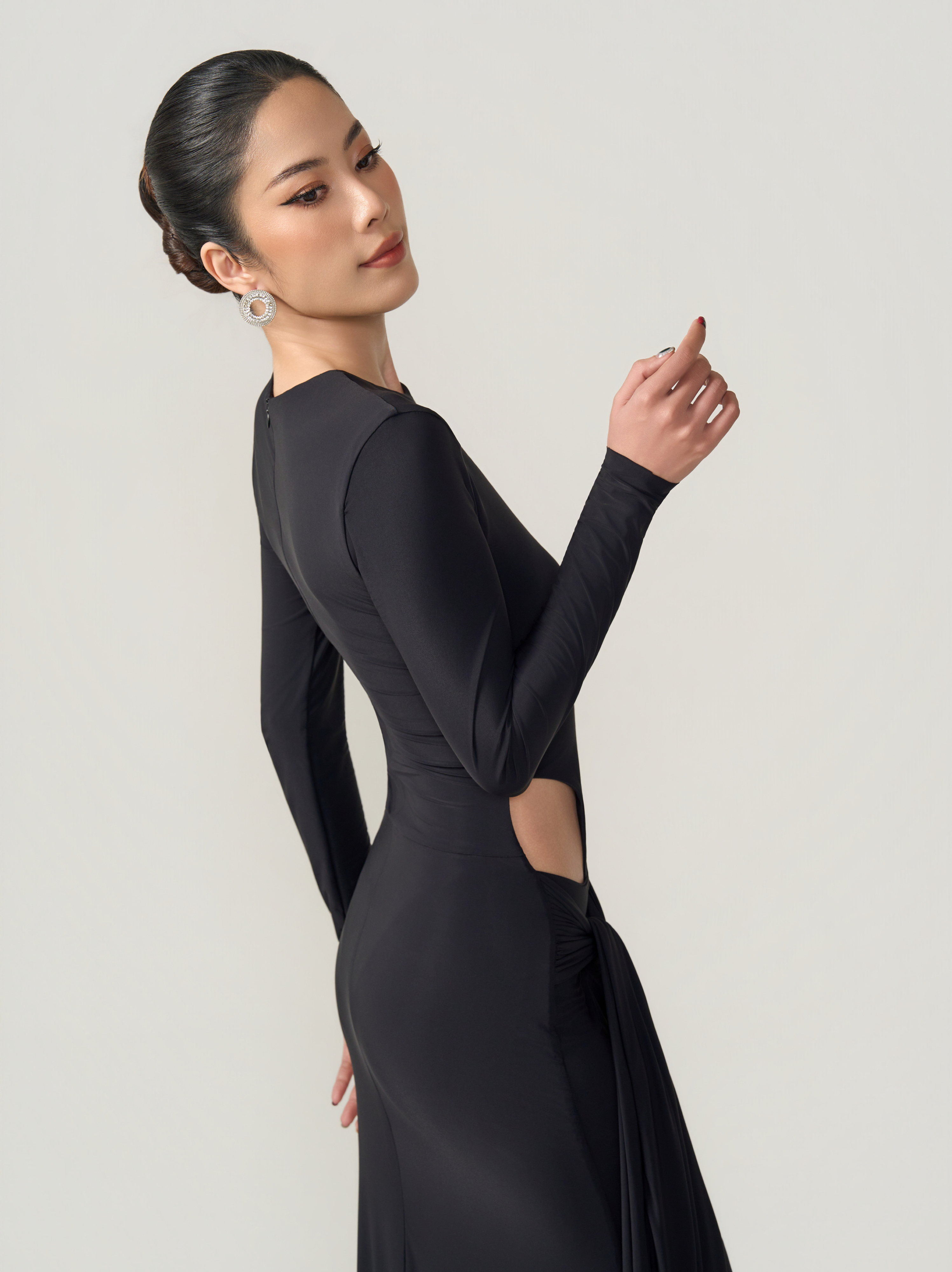 Sofine Black